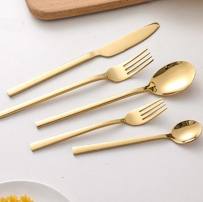 Besteck-Set für 6 Personen | 30-teiliges Edelstahl-Besteck mit Menügabeln, Löffeln und Messern | Spülmaschinenfeste Besteck-Kollektion Gold S | Thomler