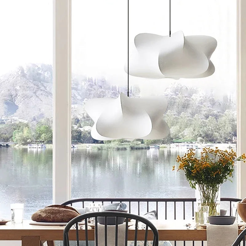Hängeleuchte mit fließendem Seidenschirm, 30 cm, Taupe, E27-Fassung, für Esszimmer, Wohnzimmer, Schlafzimmer, stimmungsvolles Licht, modern, minimalistisch, organisch | Thomler