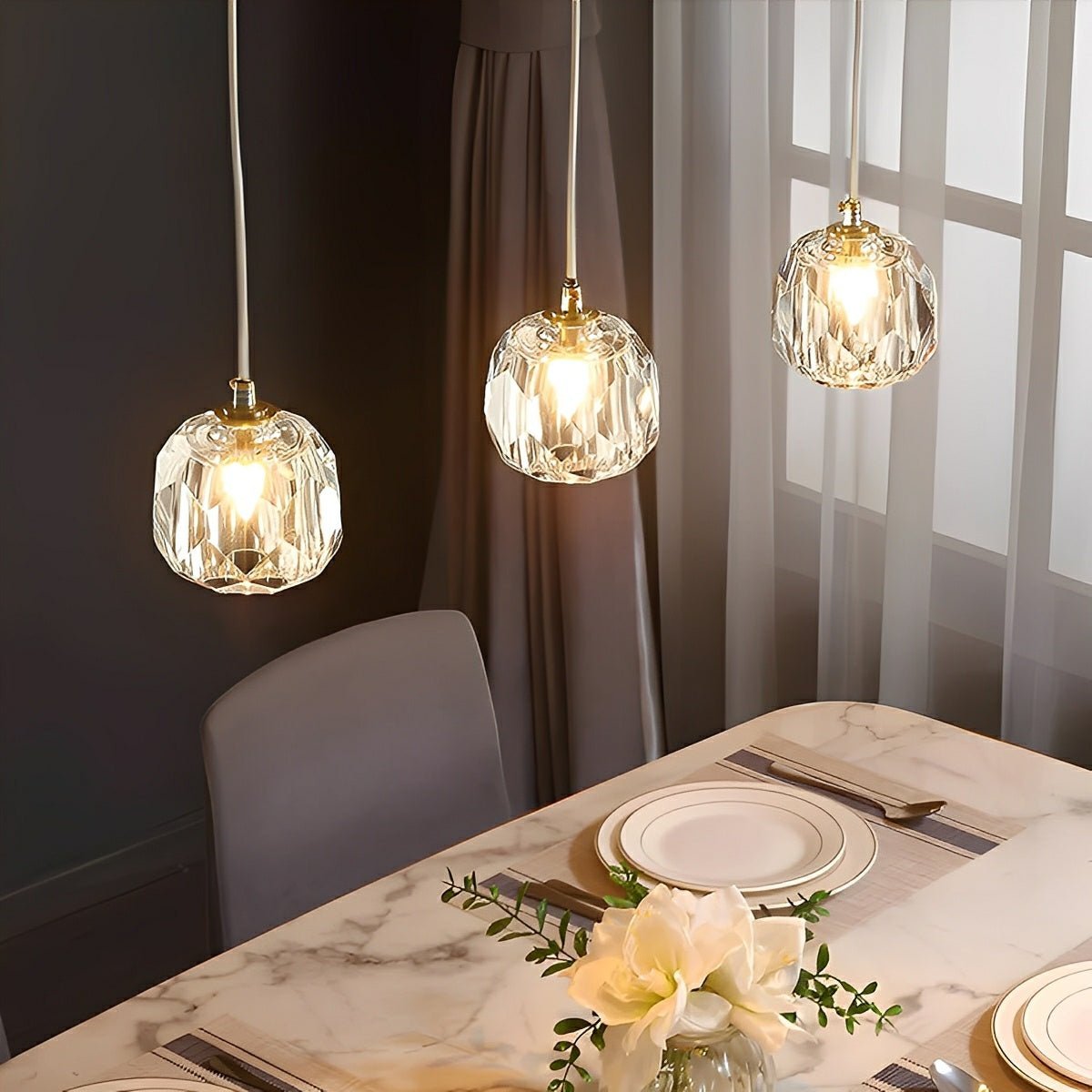Hanglamp met kristallen accenten en verstelbaar snoer van 198 cm, 5W LED-kroonluchter met drie lichtkleuren voor eetkamers & entrees | Thomler