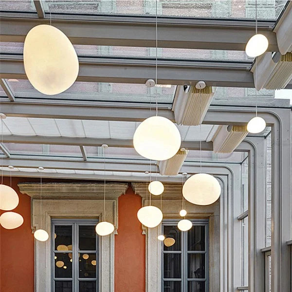 Plafondlamp met matglazen bol en verstelbaar snoer voor eetkamer, keukeneiland, slaapkamer, hal, plafondverlichting, modern accent van ijzer | Thomler