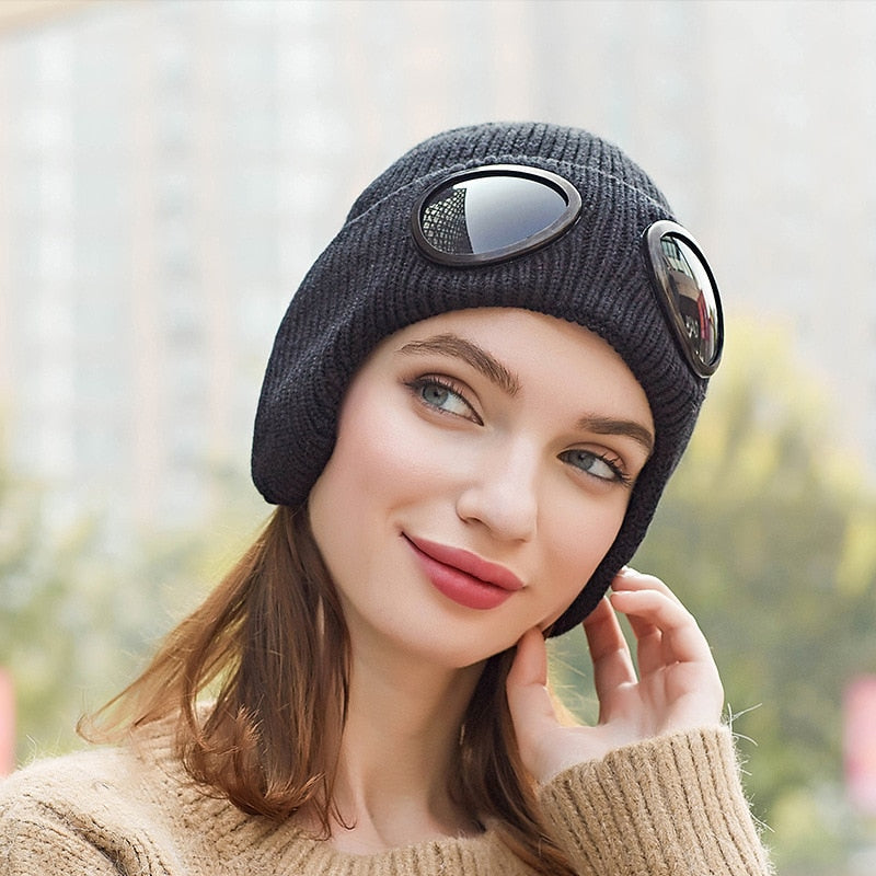 Aviator Winter Hat with Goggles – Unisex Fleece-Lined Bomber Cap for Cold Weather