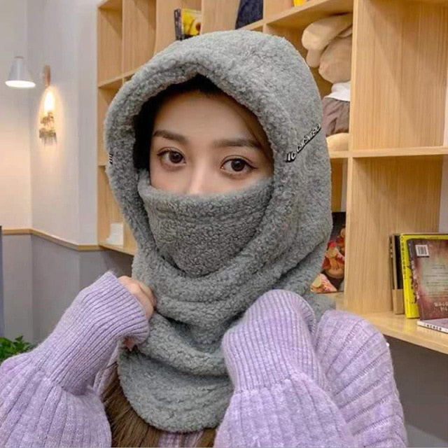 Insulated Winter Hood Hat with Visor – Fleece-Lined Stretch-Fit Beanie for Cold Weather