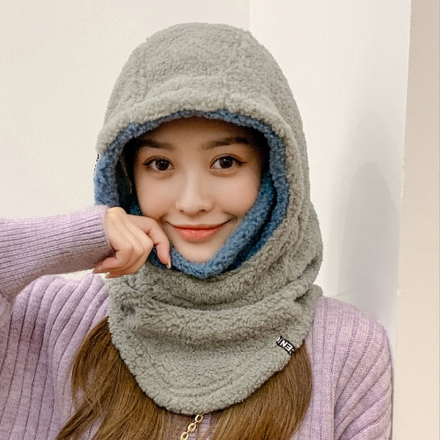 Insulated Winter Hood Hat with Visor – Fleece-Lined Stretch-Fit Beanie for Cold Weather