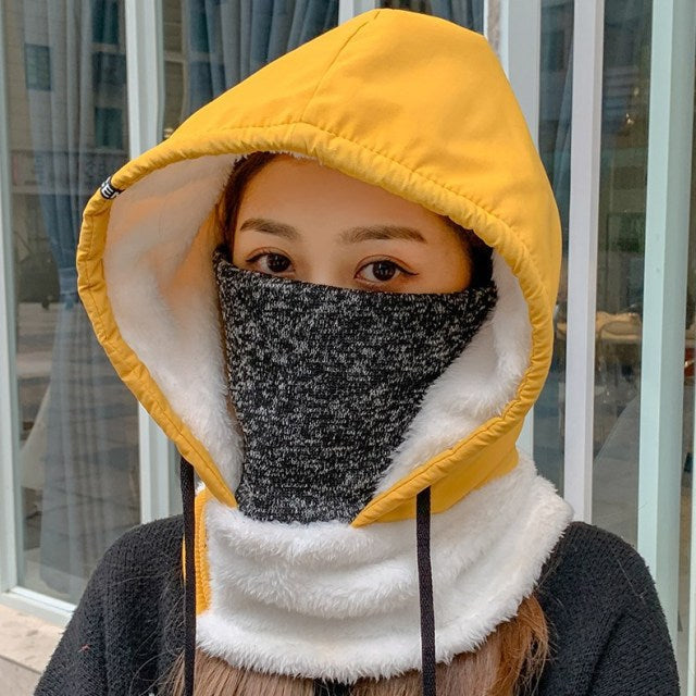 Insulated Winter Hood Hat with Visor – Fleece-Lined Stretch-Fit Beanie for Cold Weather