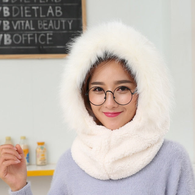 Insulated Winter Hood Hat with Visor – Fleece-Lined Stretch-Fit Beanie for Cold Weather