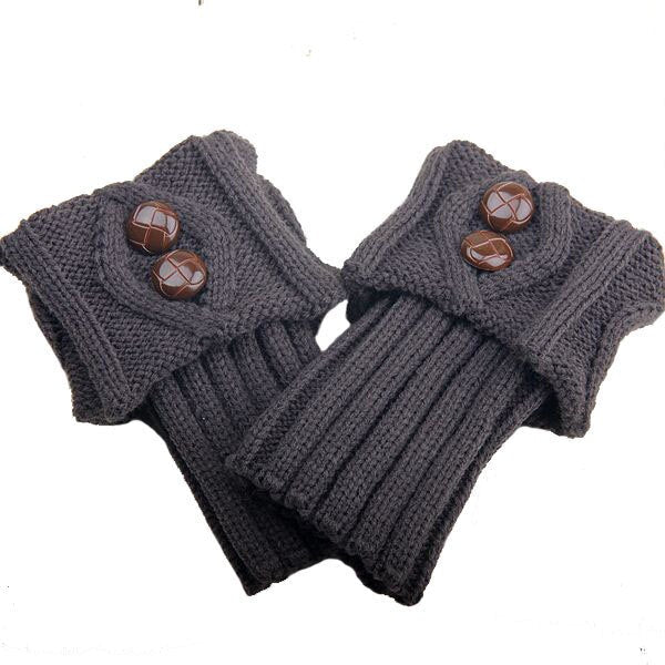 Gebreide beenwarmers met knoopdetail – Elastische kabelgebreide laarsmanchetten voor de winter