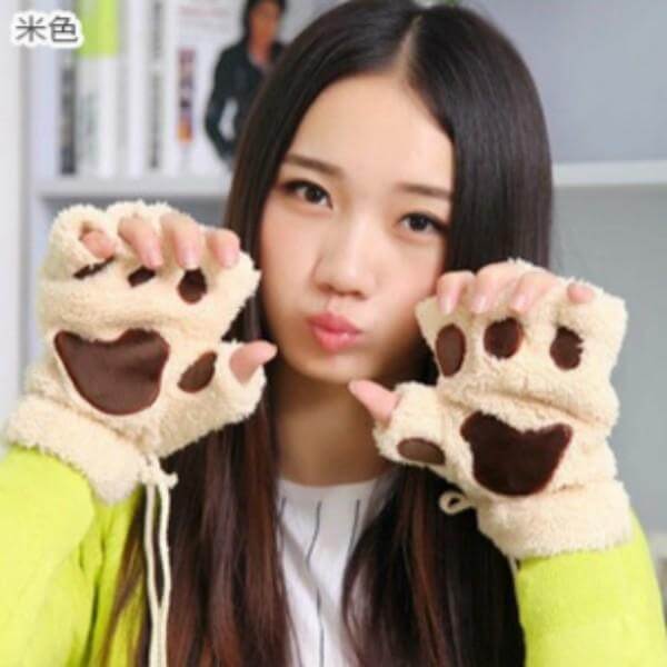 Plush Half-Finger Mittens with Fold-Back Flap – Fleece Fingerless Gloves for Women & Men