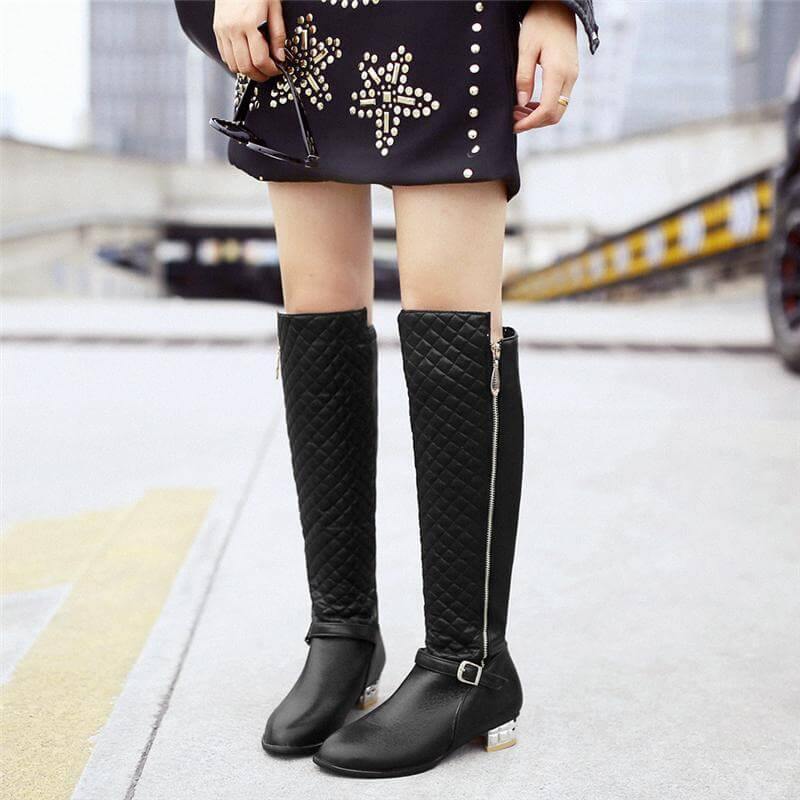 Women's Knee-High Boots with Low Block Heel and Optional Faux-Fur Lining – Zip-Up Winter Footwear for Cold Weather