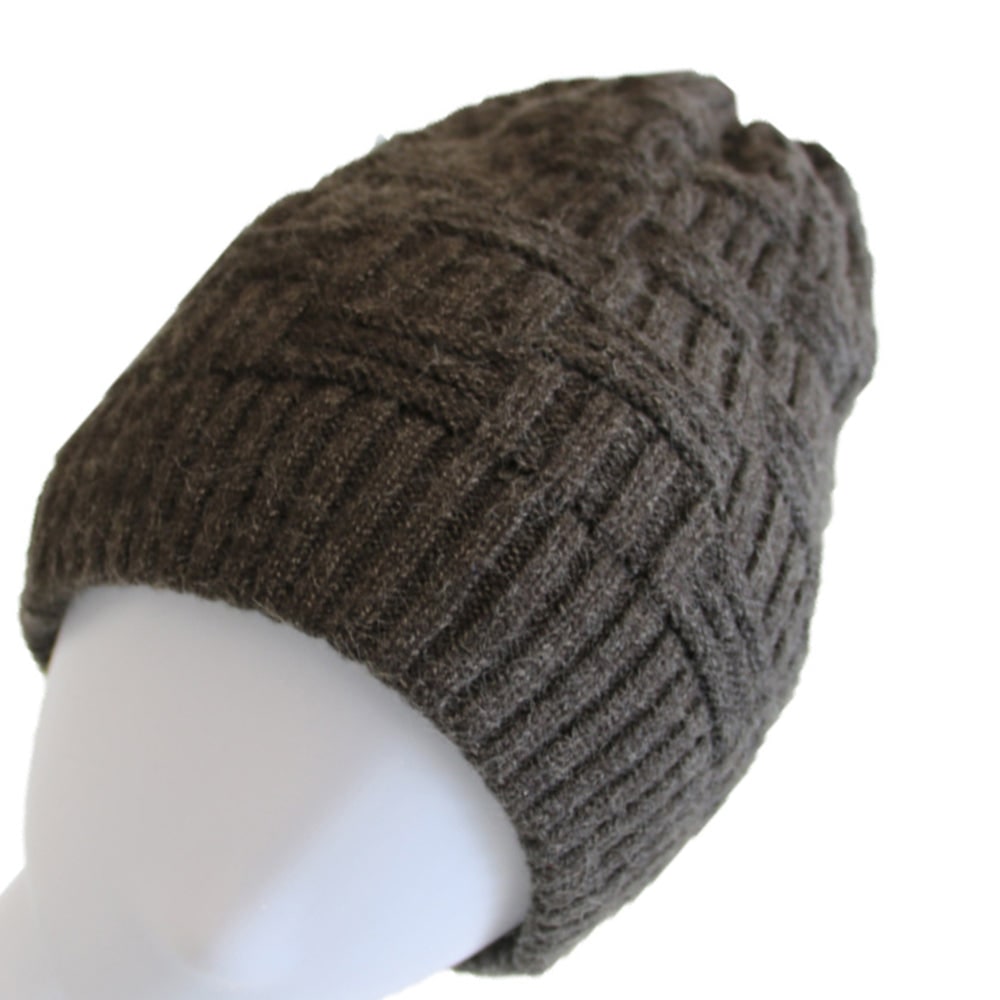 Rechargeable Electric Heated Knit Beanie with Built-In 3400mAh Power Bank for Outdoor Winter Activities