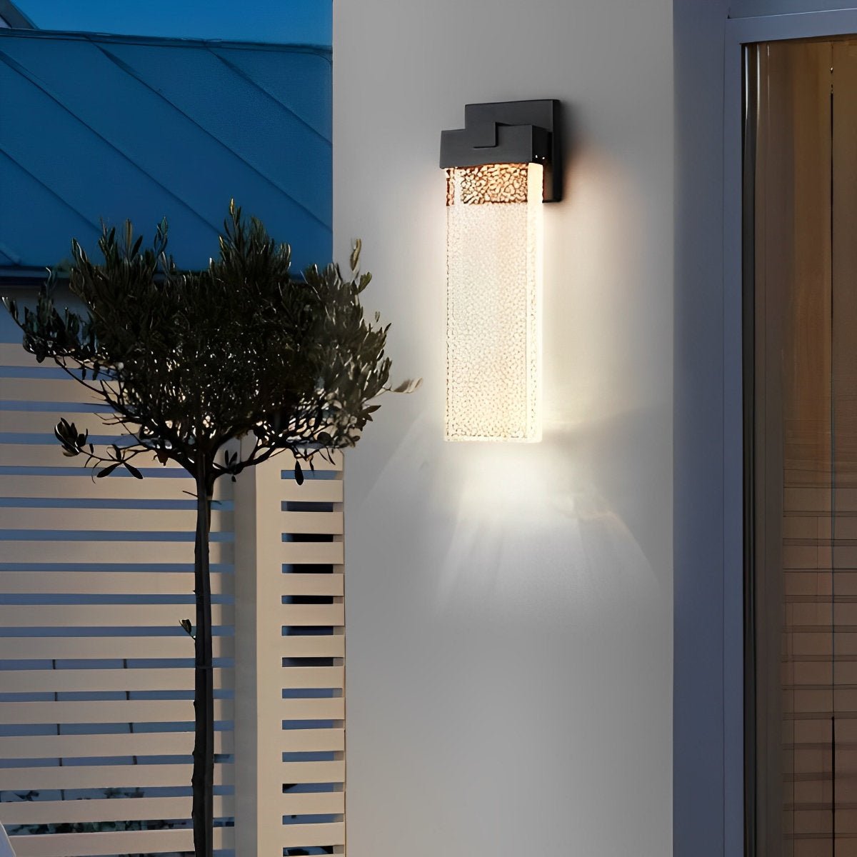 Außenwandleuchte mit Kristalldiffusor – schwarzes Aluminium, warmweiße LED, wasserdicht für Haustür, Terrasse, Gartenweg & Einfahrt – drei Größen | Thomler