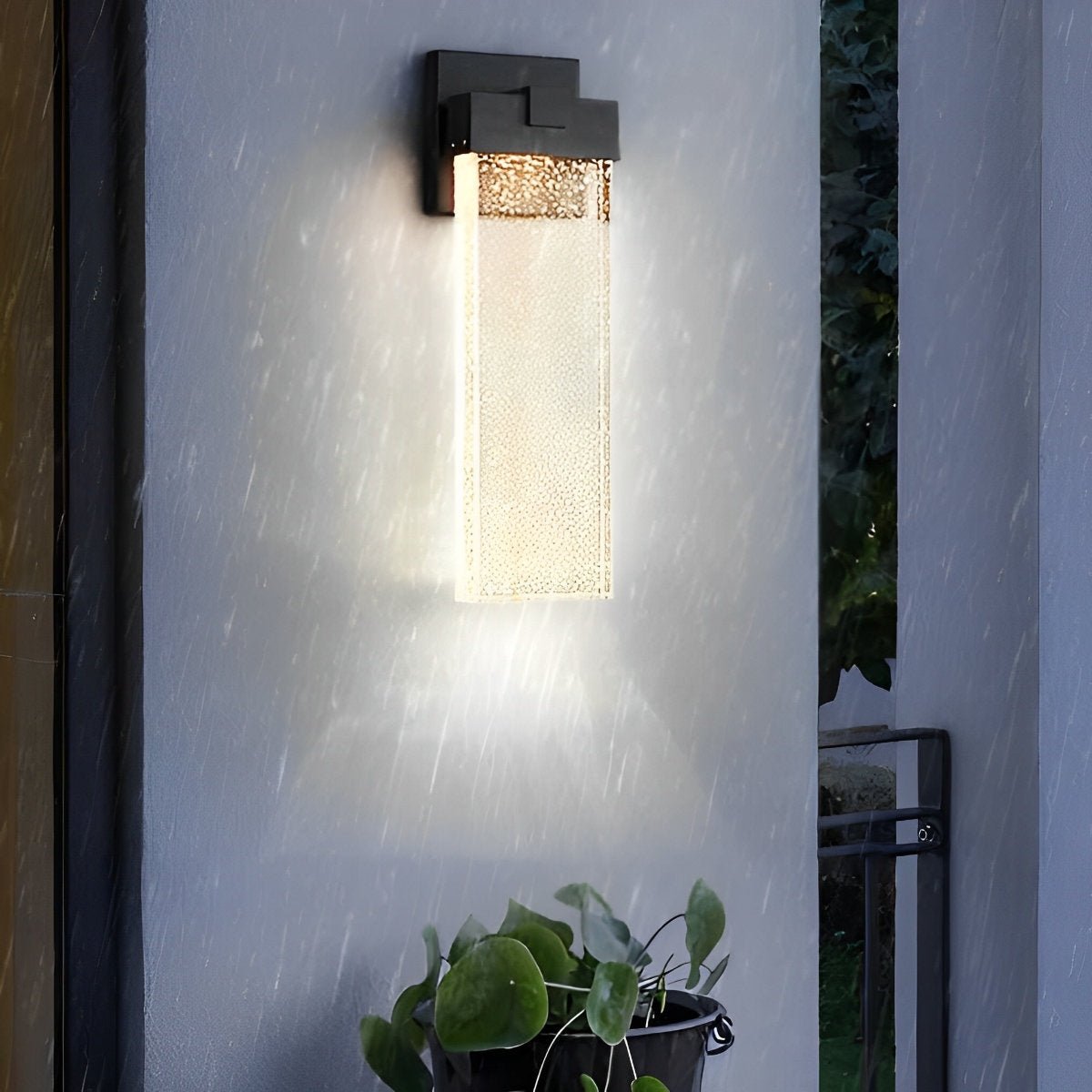Außenwandleuchte mit Kristalldiffusor – schwarzes Aluminium, warmweiße LED, wasserdicht für Haustür, Terrasse, Gartenweg & Einfahrt – drei Größen | Thomler