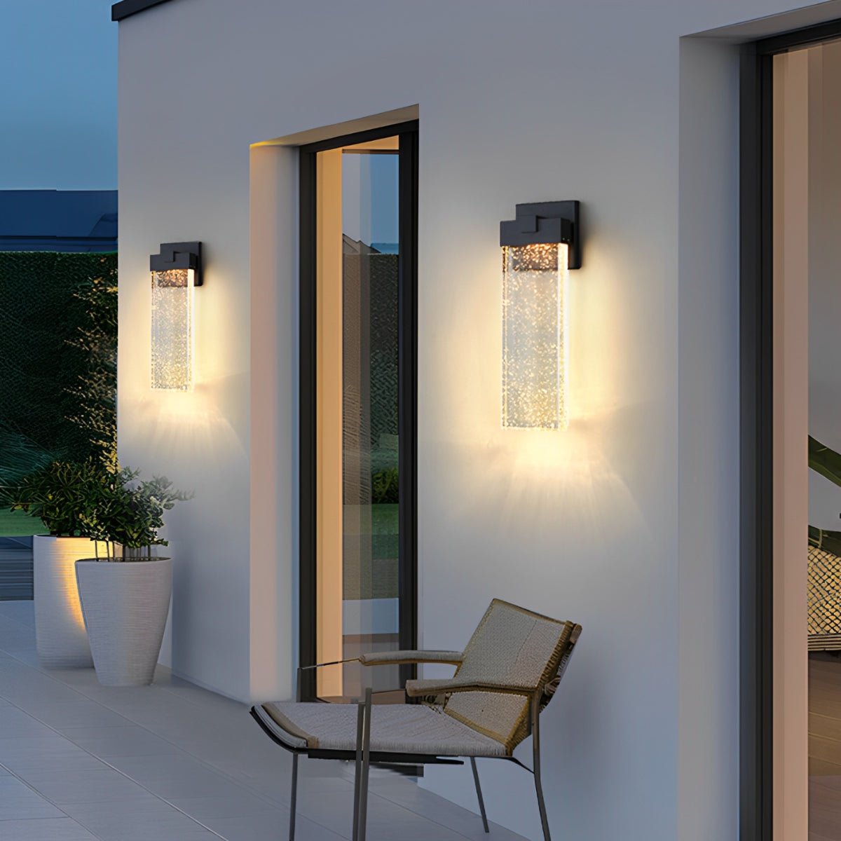 Außenwandleuchte mit Kristalldiffusor – schwarzes Aluminium, warmweiße LED, wasserdicht für Haustür, Terrasse, Gartenweg & Einfahrt – drei Größen | Thomler