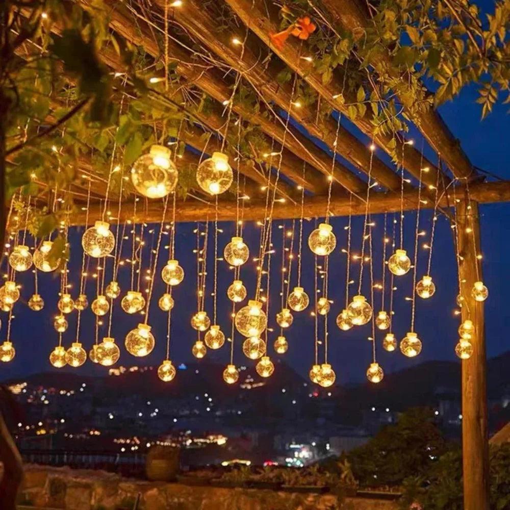 Guirnalda de luces LED solares decorativas para exteriores, 3 metros, bombillas colgantes resistentes a la intemperie para patio, jardín, pérgola, terraza y patio trasero | Thomler