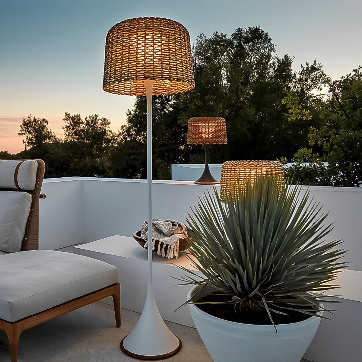 Woven Standing Patio Light 69 in Tall Weatherproof Warm White LED Solar or Plug-in Outdoor Garden Torch for Deck Poolside Terrace | Thomler