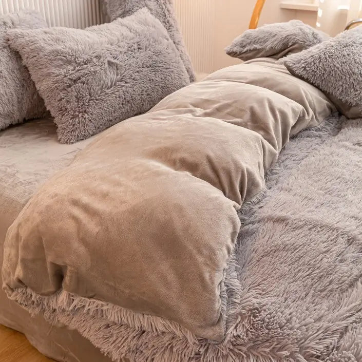 Ultra-Soft Sherpa Fleece Comforter Set – Plush Cloud-Like Warmth for Winter Nights
