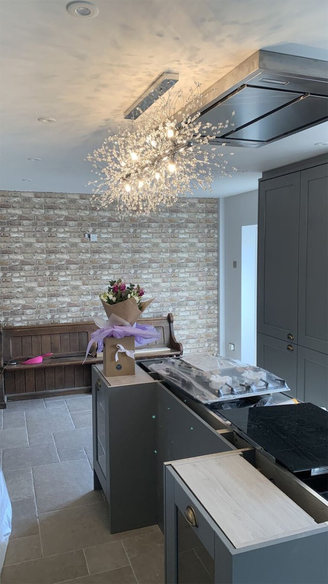 Lineaire kristallen kroonluchter 36-inch 12-lichts goud chroom afwerking voor eetkamer kookeiland eigentijds plafondarmatuur modern verstelbaar | Thomler