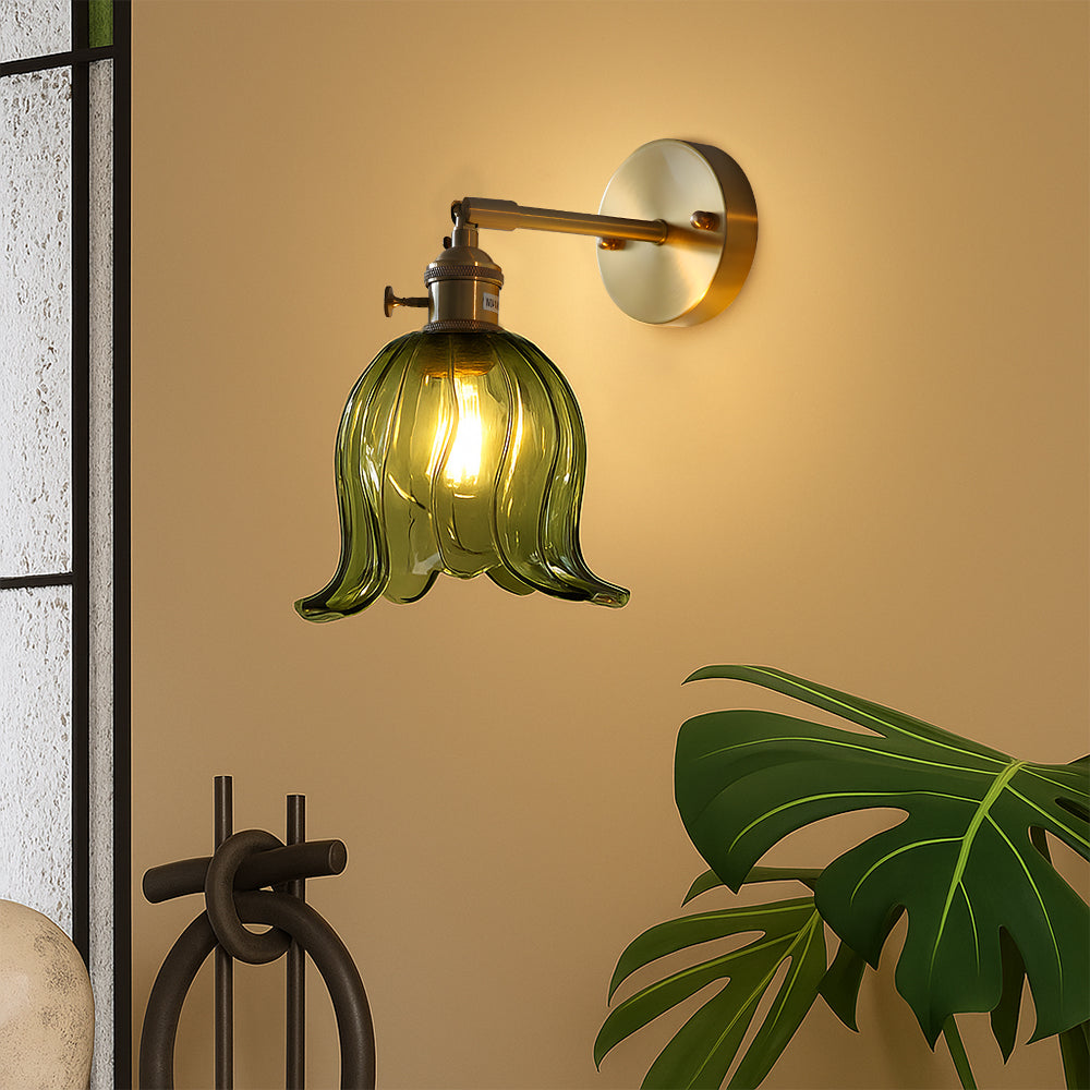 Blumen-Wandleuchte aus Glas, 16 cm, Wandhalterung mit grünem Metallarm für Schlafzimmer, Eingangsbereiche und Wohnräume, LED-Ambientebeleuchtung | Thomler